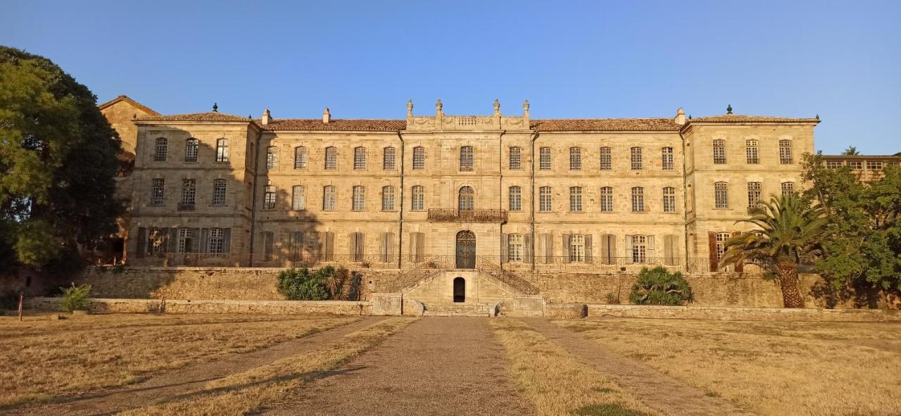 Villa A L'Ombre Du Bananier Neffies Exterior foto